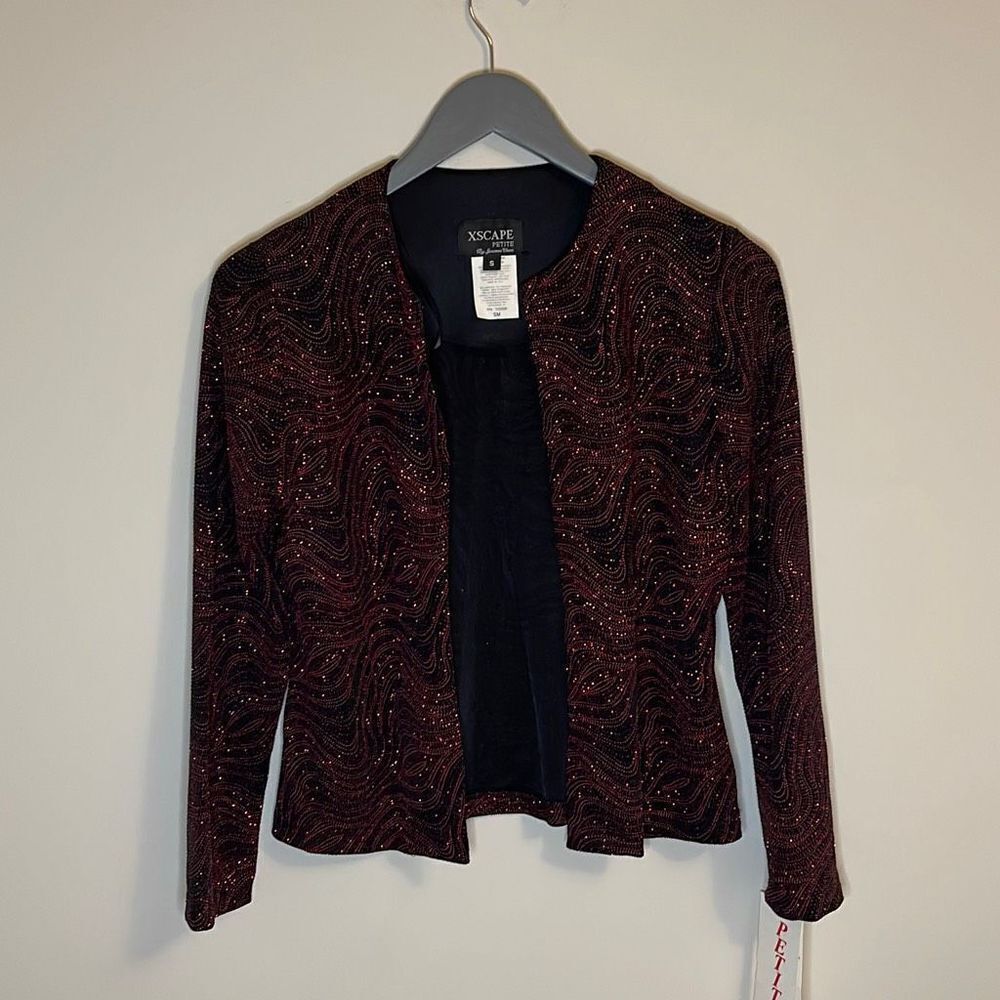 XSCAPE by Joanna Chen.‎ Open Evening Blazer. Size Small Petite. Black/Red